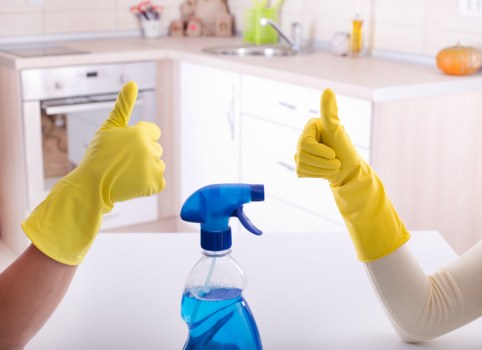 Professional sofa cleaning service for W1S homes and apartments